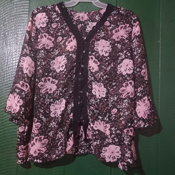 Studio 1940 Tops - Women's Floral Black and Pink Ruffle Bell Sleeve Top